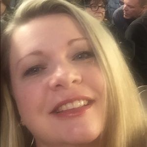 Meet your Posher, Anne